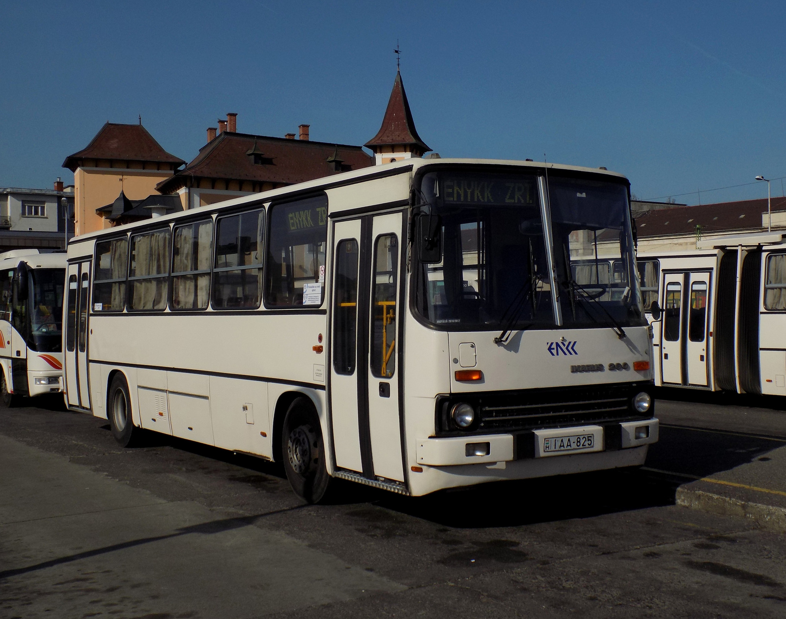 IAA-825 (2)