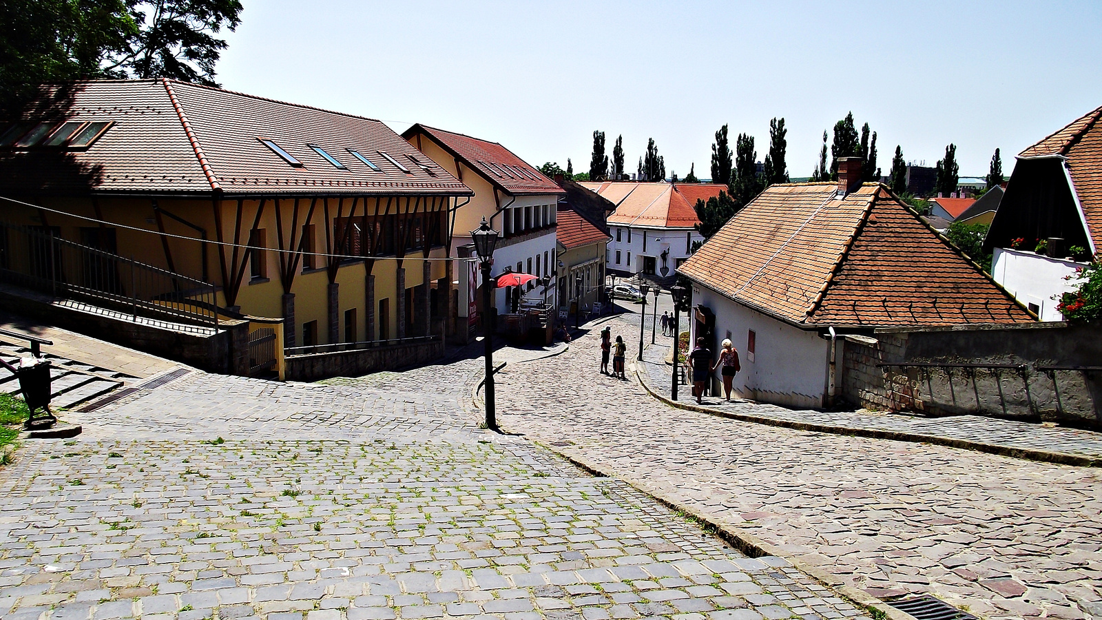 Eger - Dózsa György tér 24