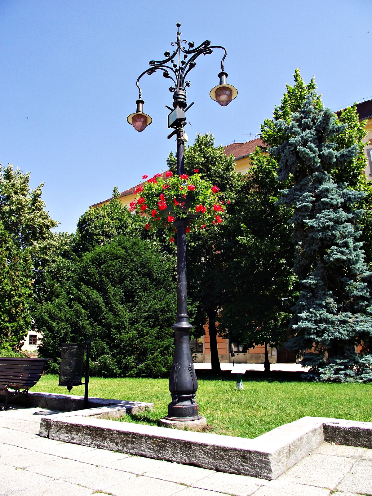 Eger - Dobó István tér - Kandelláber 138