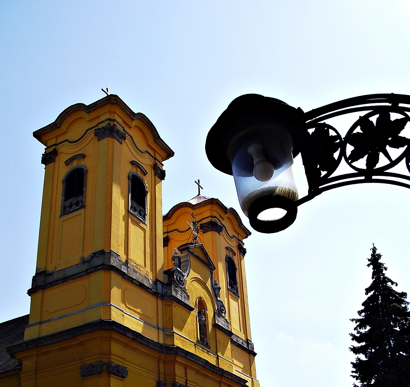 Eger - Szeplőtelen Fogantatás Nagyboldogasszony Ferences templom