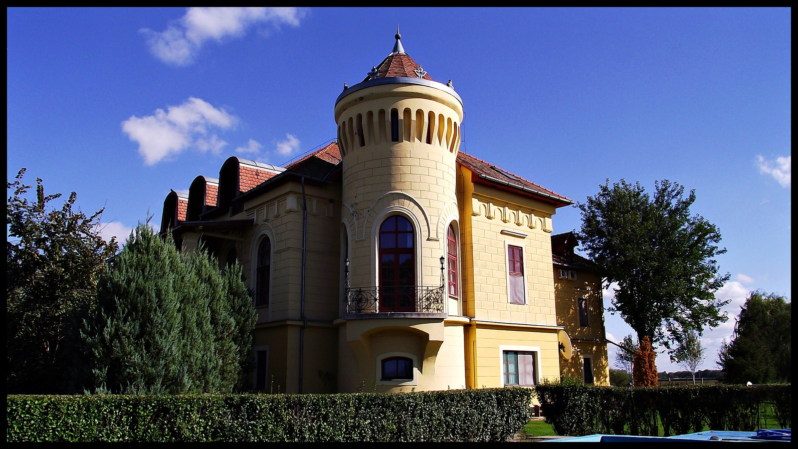 Almásy-kastély - Kétpó 2012 006