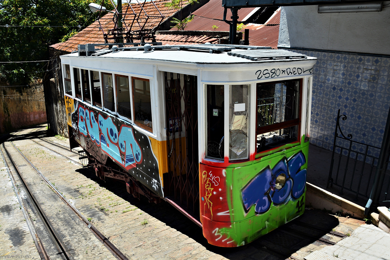 Lisszabon - Ascensor do Lavra 4772