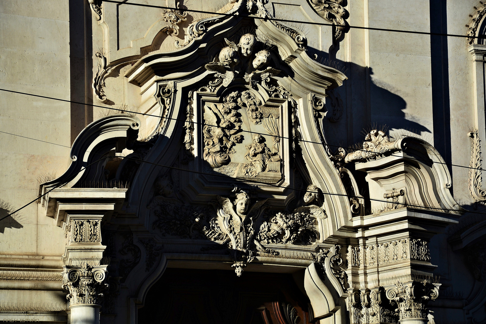 Lisboa - Igreja Da Nossa Senhora Da Encarnação 3296 3297