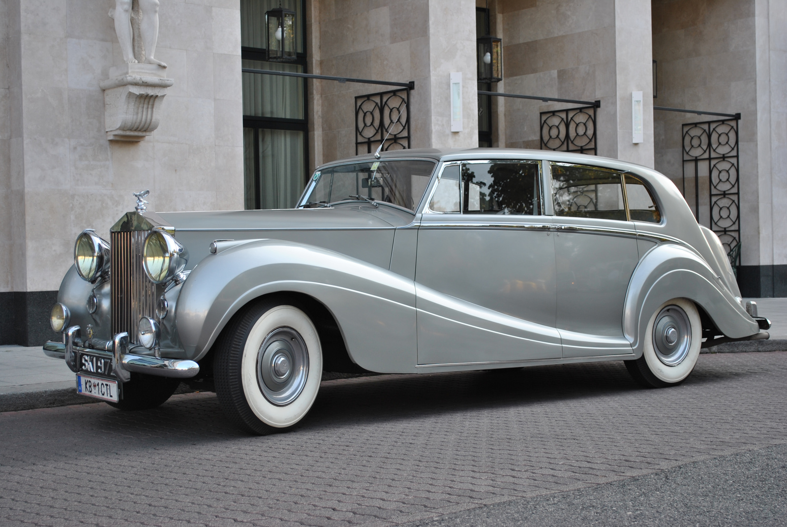 Rolls Royce Silver Wraith