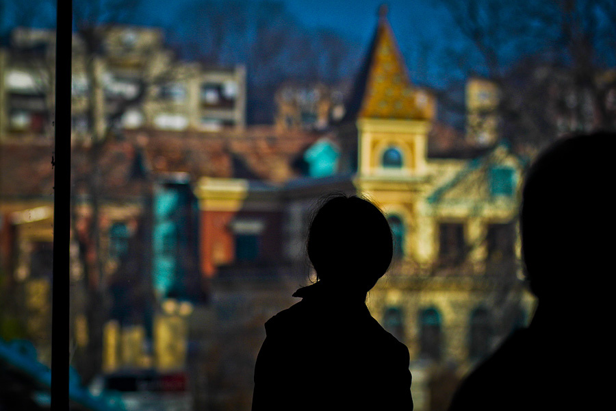 Pécs Zsolnay kilátás az ablakokból