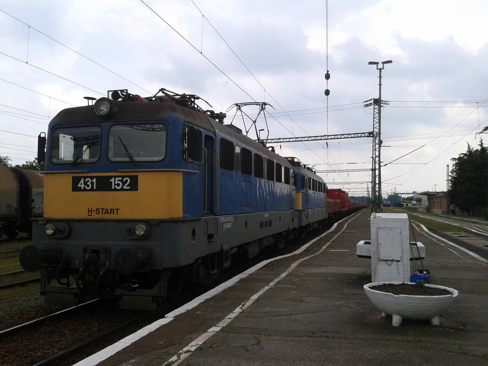 431 152+431 058