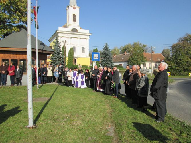 20141102-Hősi emlékmű avatása (29)