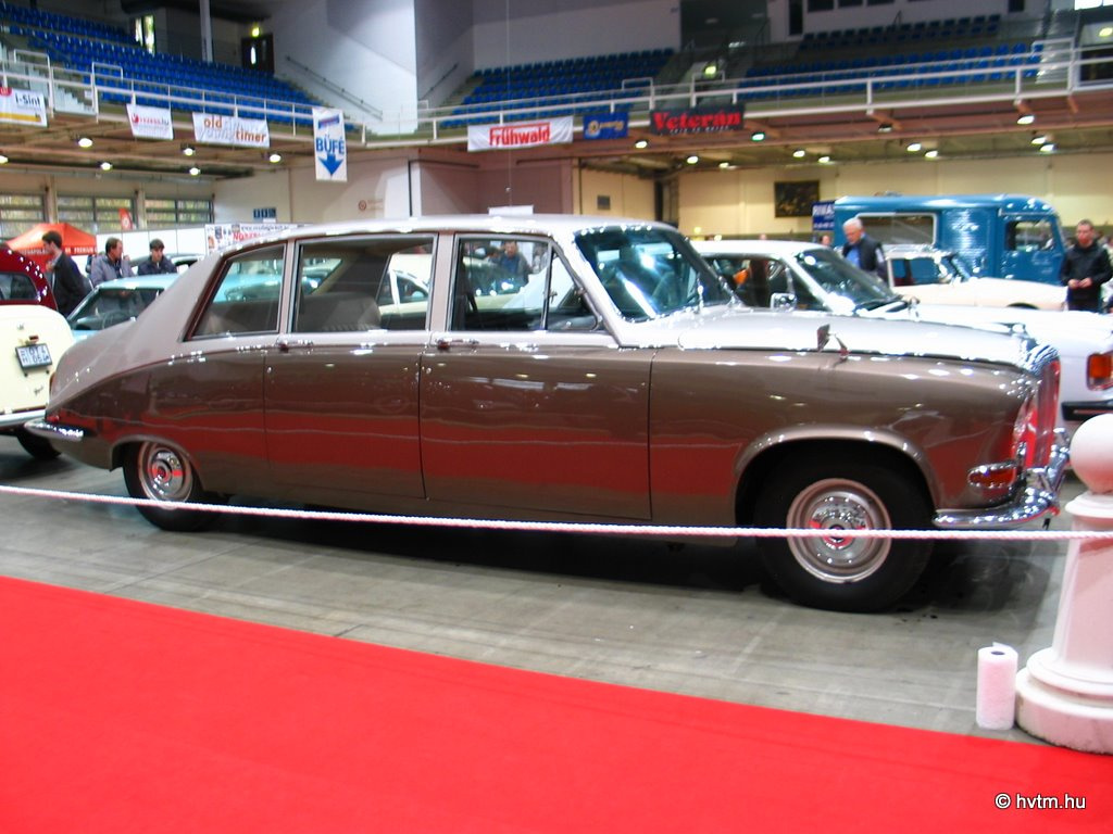 Daimler DS420