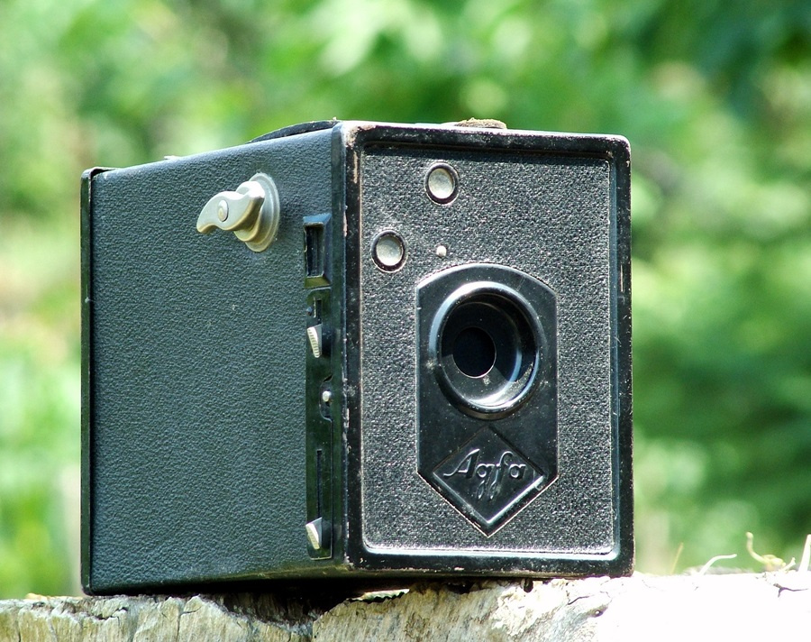 1932 ROLLBOX PHOTO CAMERA BOX 6x9 Film