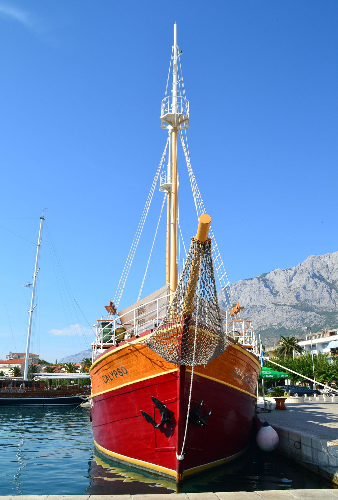 025 Makarska