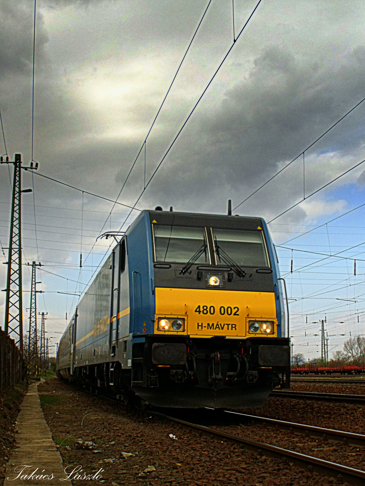 MÁV 480 002