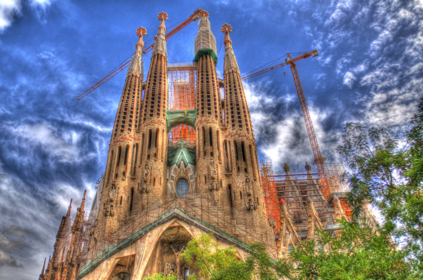 sagrada3HDR