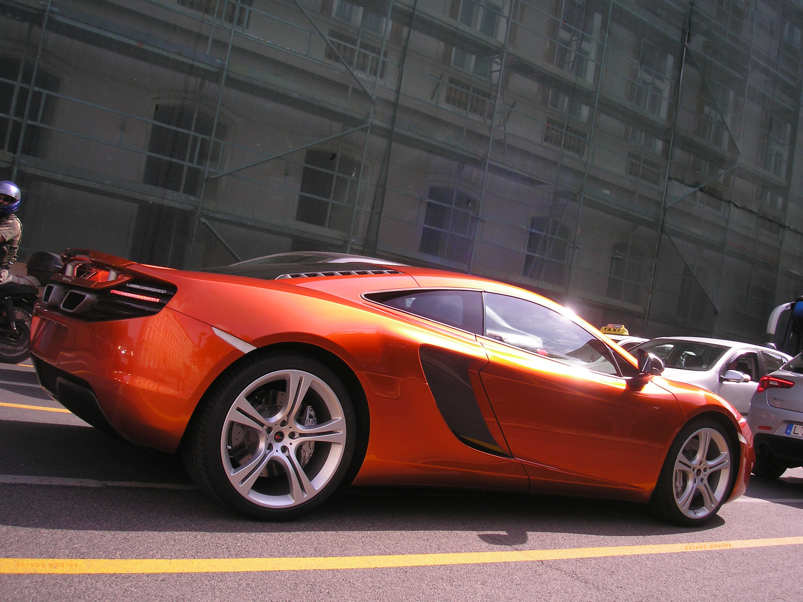 McLaren MP4-12C 14