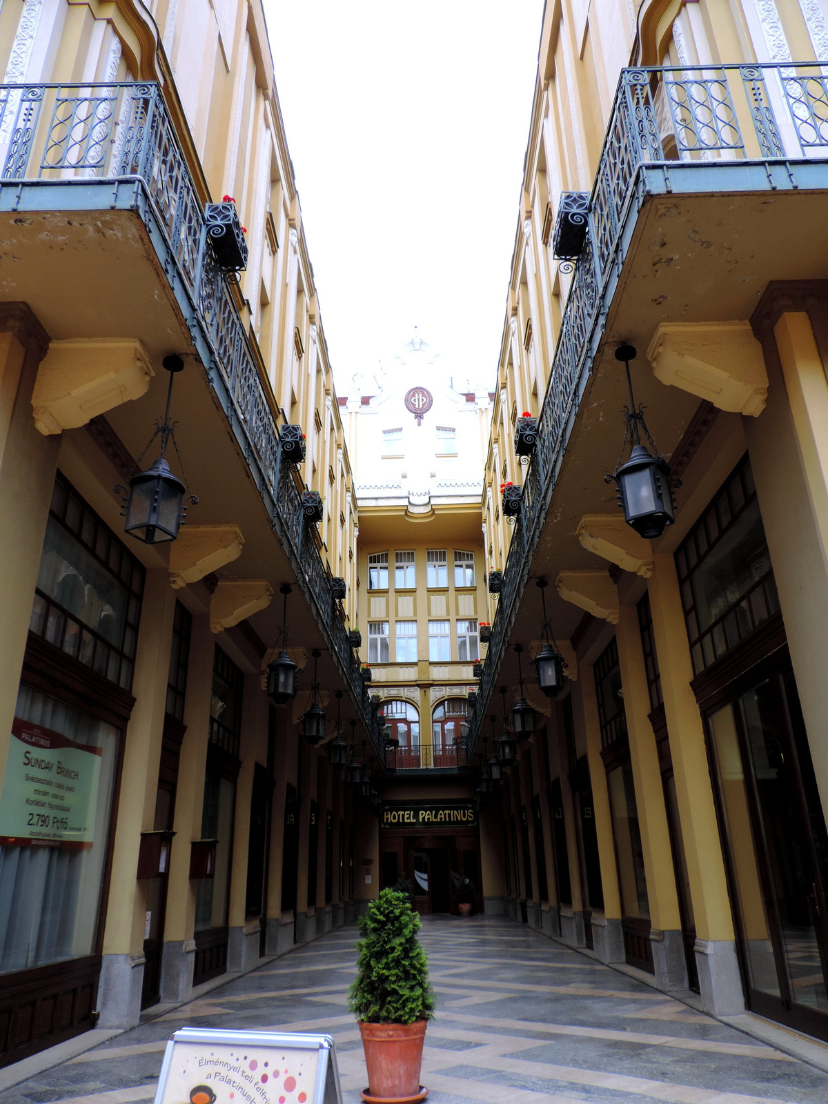 Hotel Palatinus, Pécs