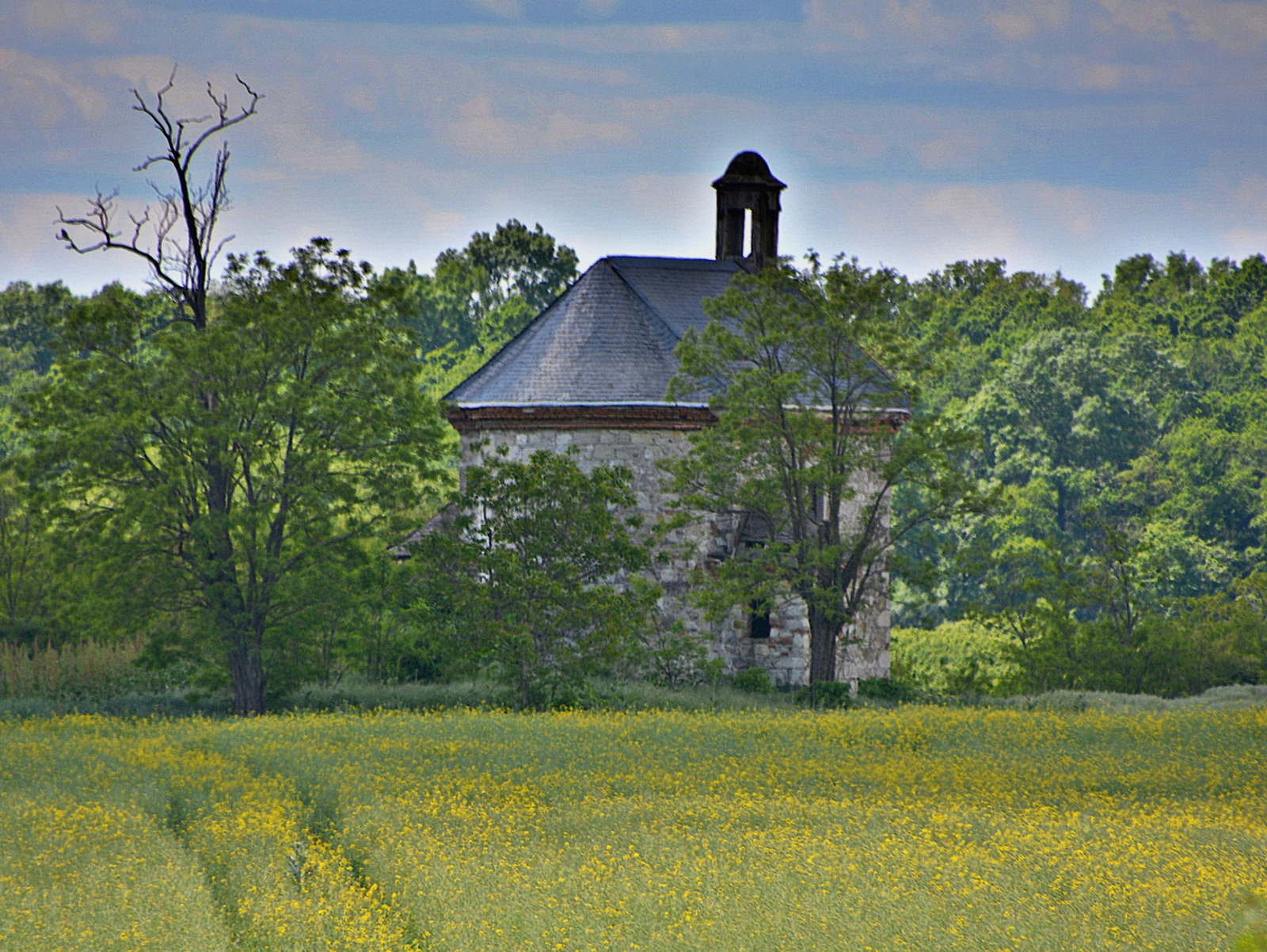 Szent Vendel kápolna, Pusztaszikszó