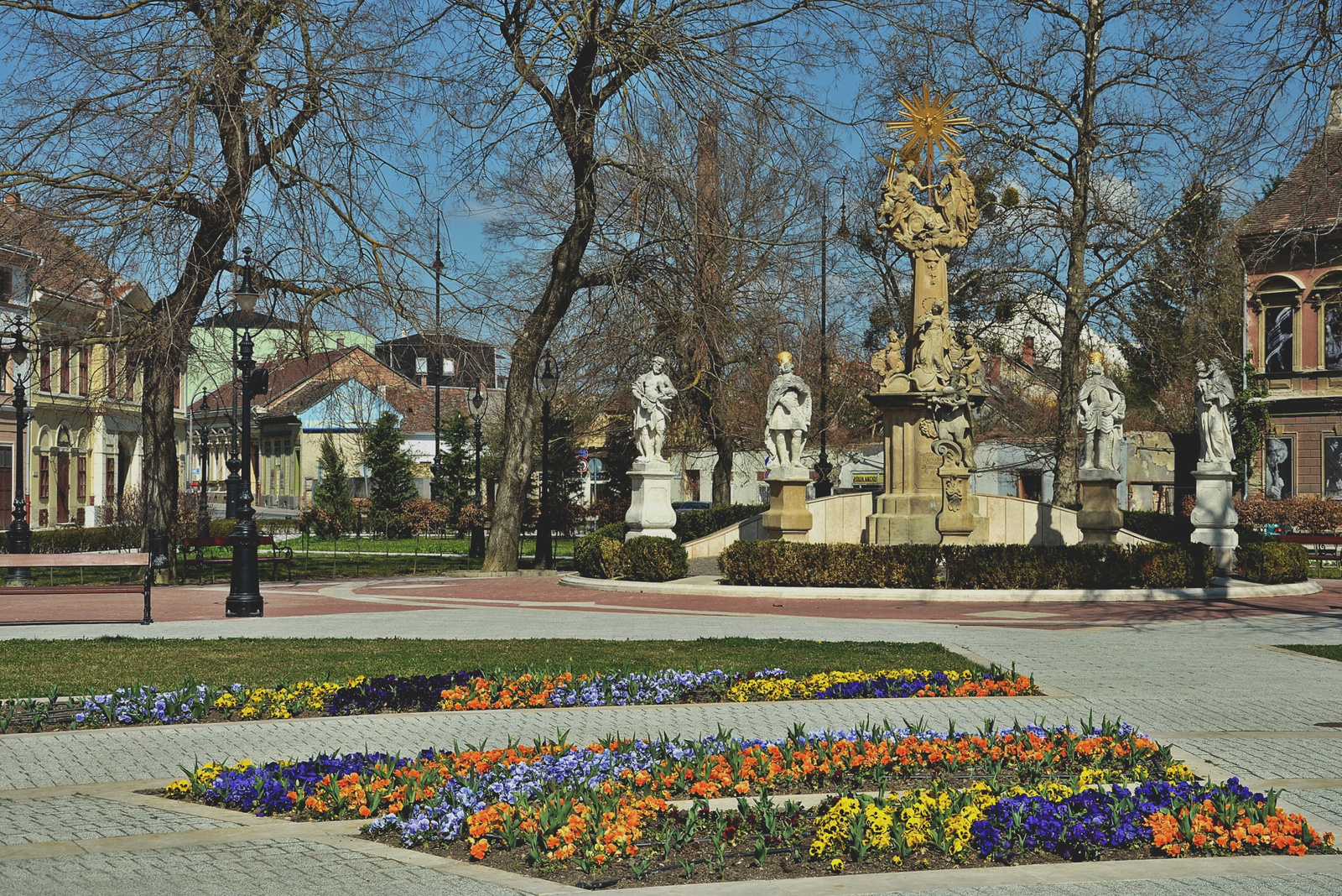 Szentháromság-szobor