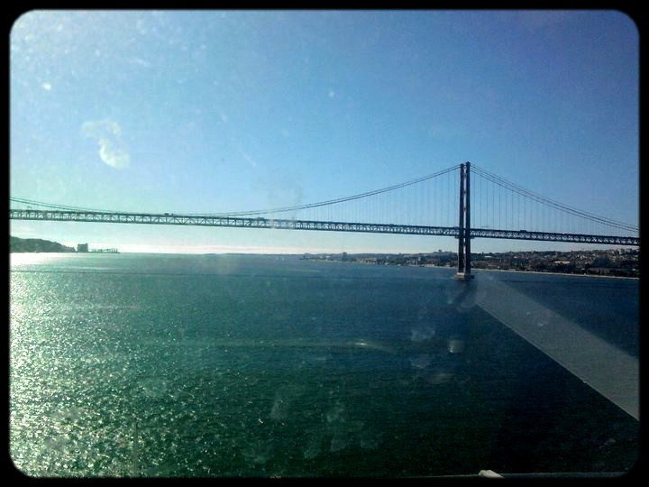 Lisszabon Március 25. híd