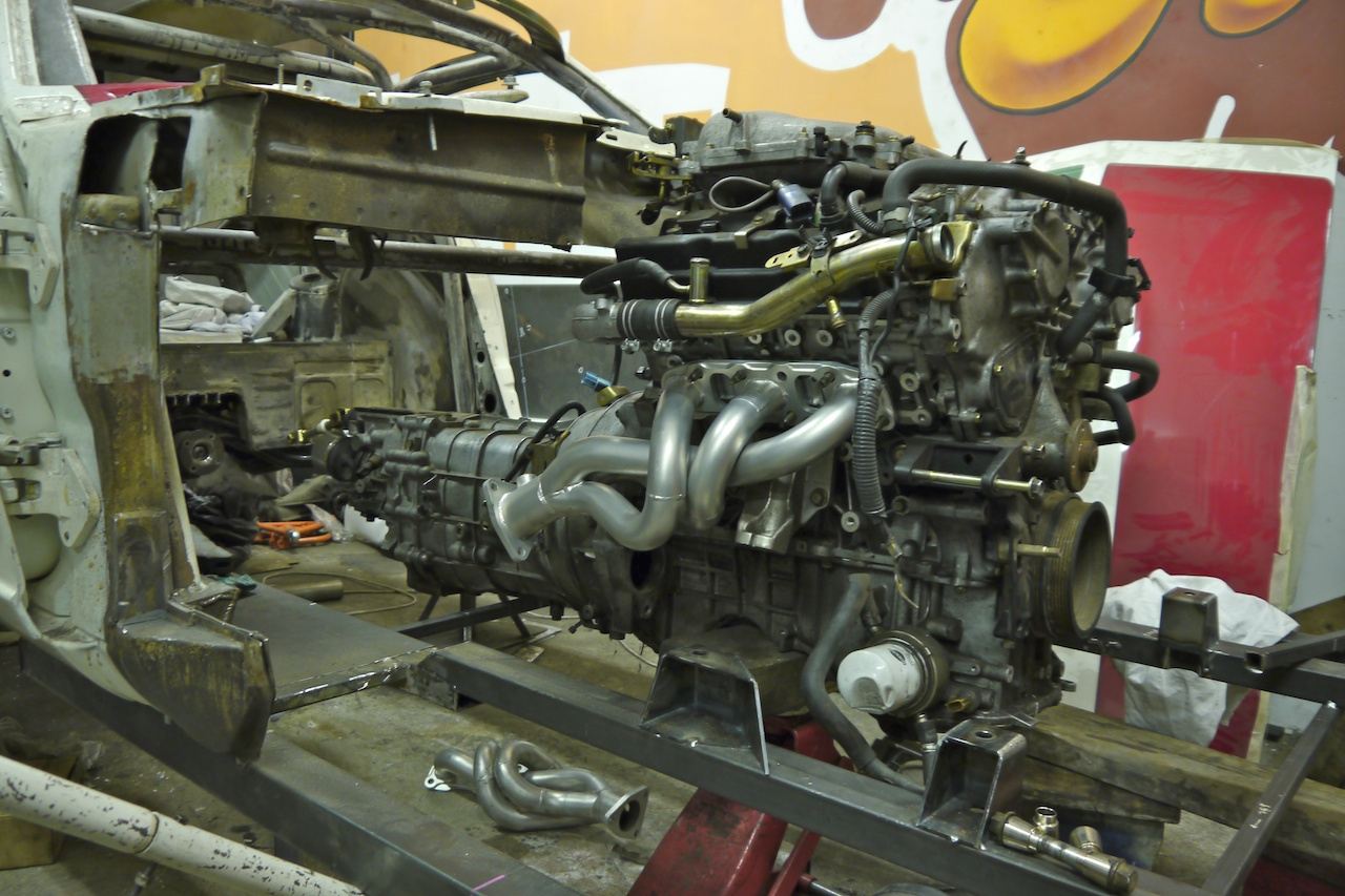 datsun 260Z VQ35 engine install 5