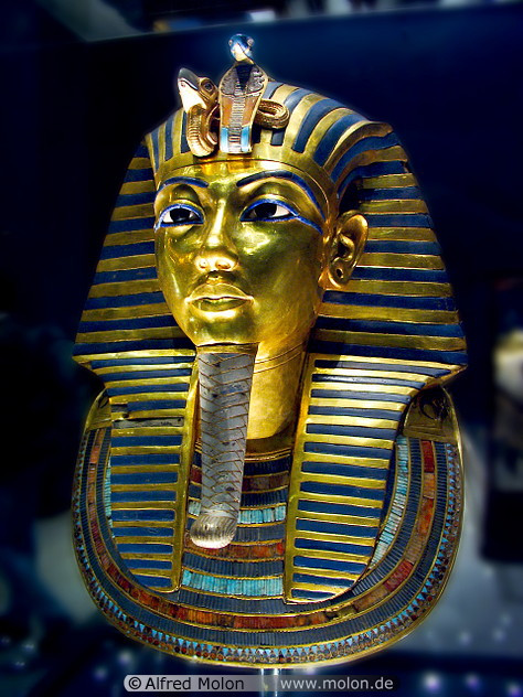 01 Golden funerary mask of Tutankhamun