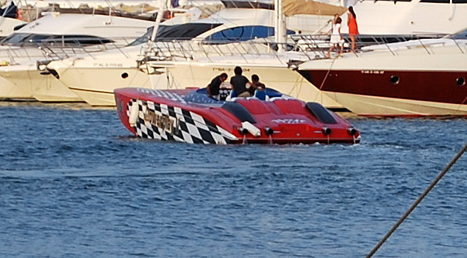 Powerboat 1