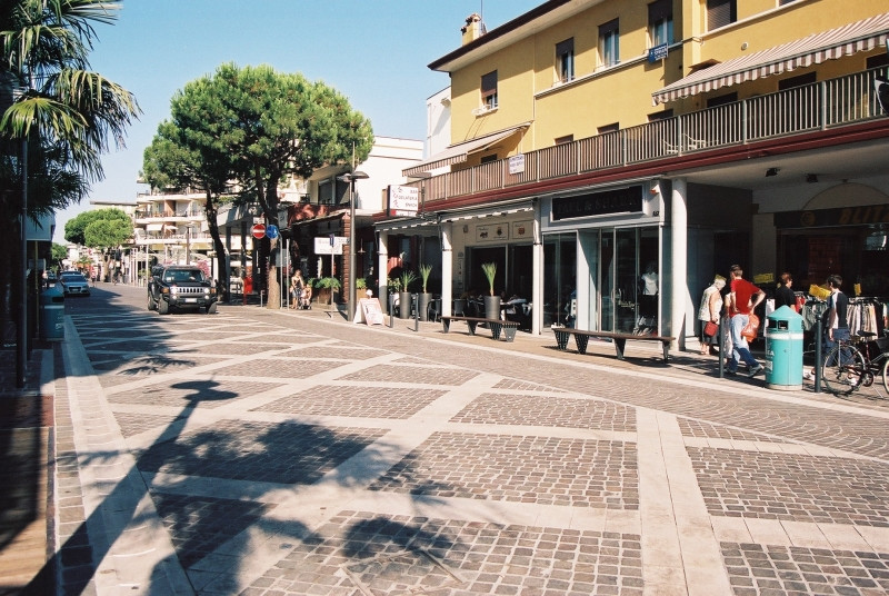 Lido di Jesolo főutcája