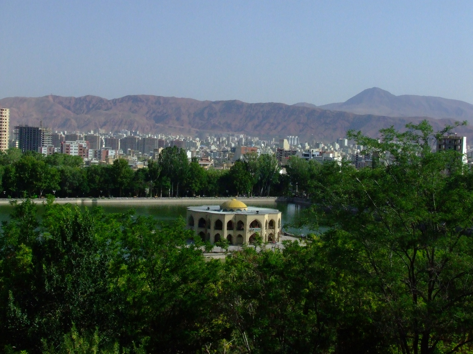 Irán 1676 Elgoli Park Tabriz