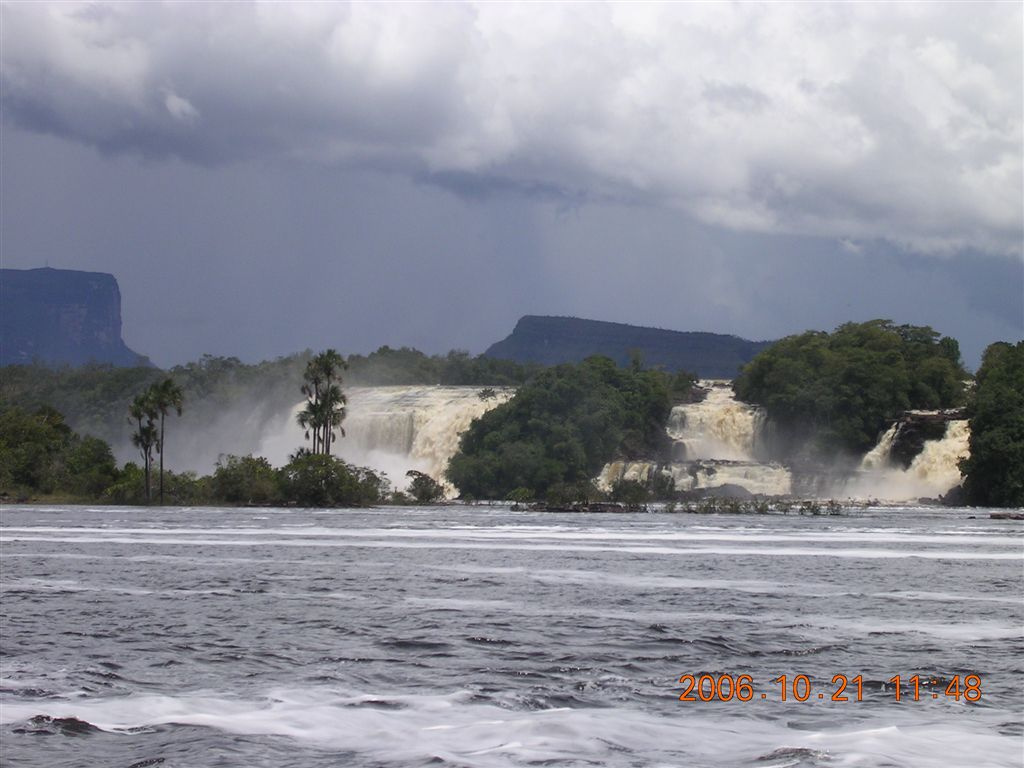 323 Canaima - Saltos Wadaima, Golondrinas & Ucaima