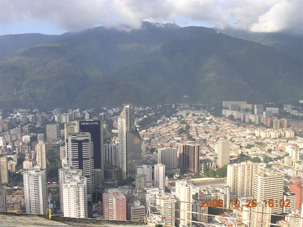 442 Caracas - Torre Oeste