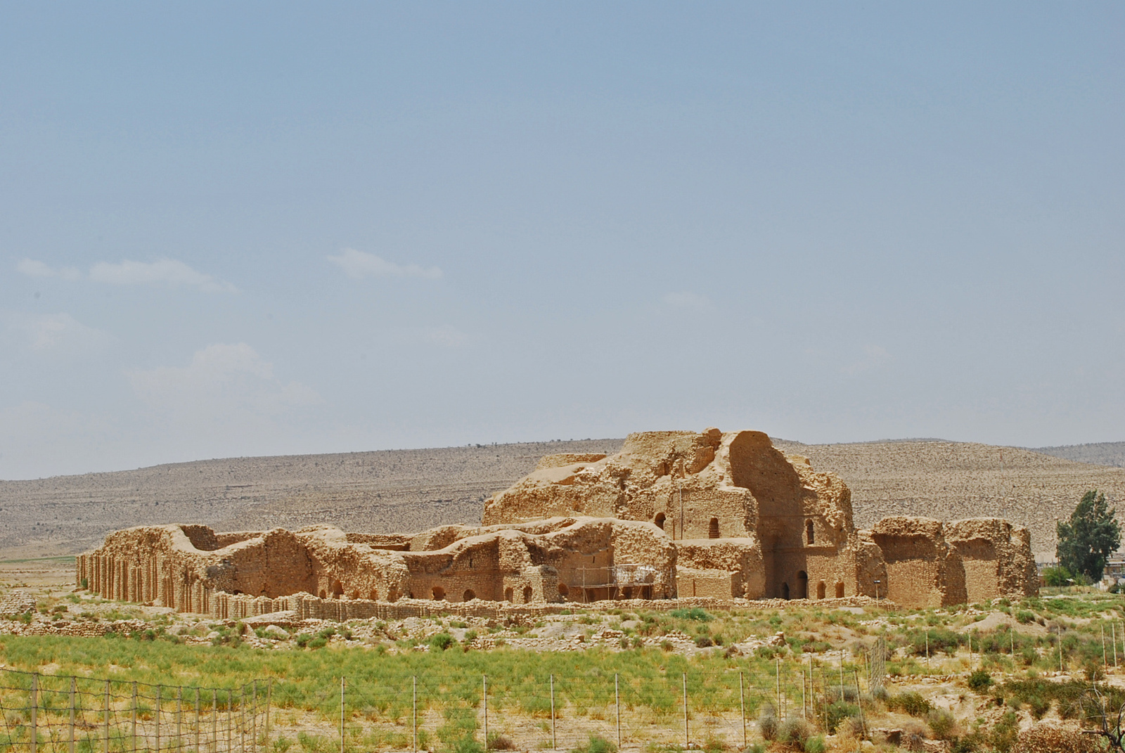 Irán 2845 Ardashir palotája  Firuz Abad