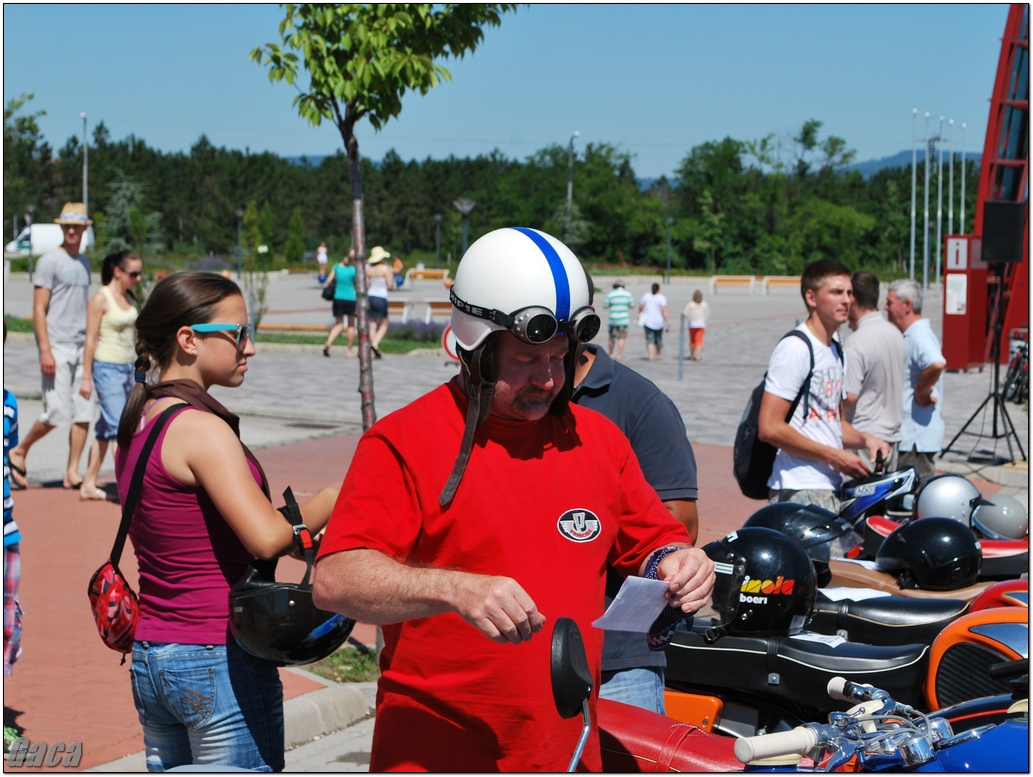 veteranmotortalalkozoveszpremelsogaca201200008