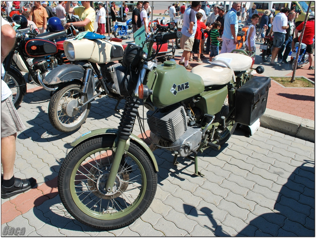 veteranmotortalalkozoveszpremelsogaca201200020