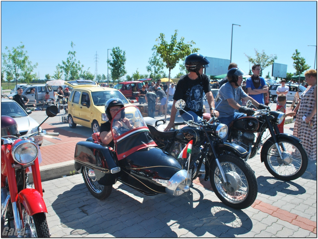 veteranmotortalalkozoveszpremelsogaca201200029