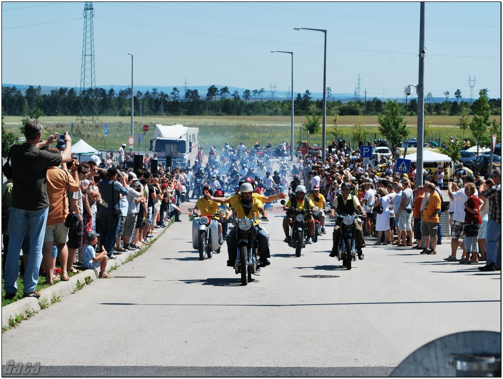 veteranmotortalalkozoveszpremelsogaca201200051