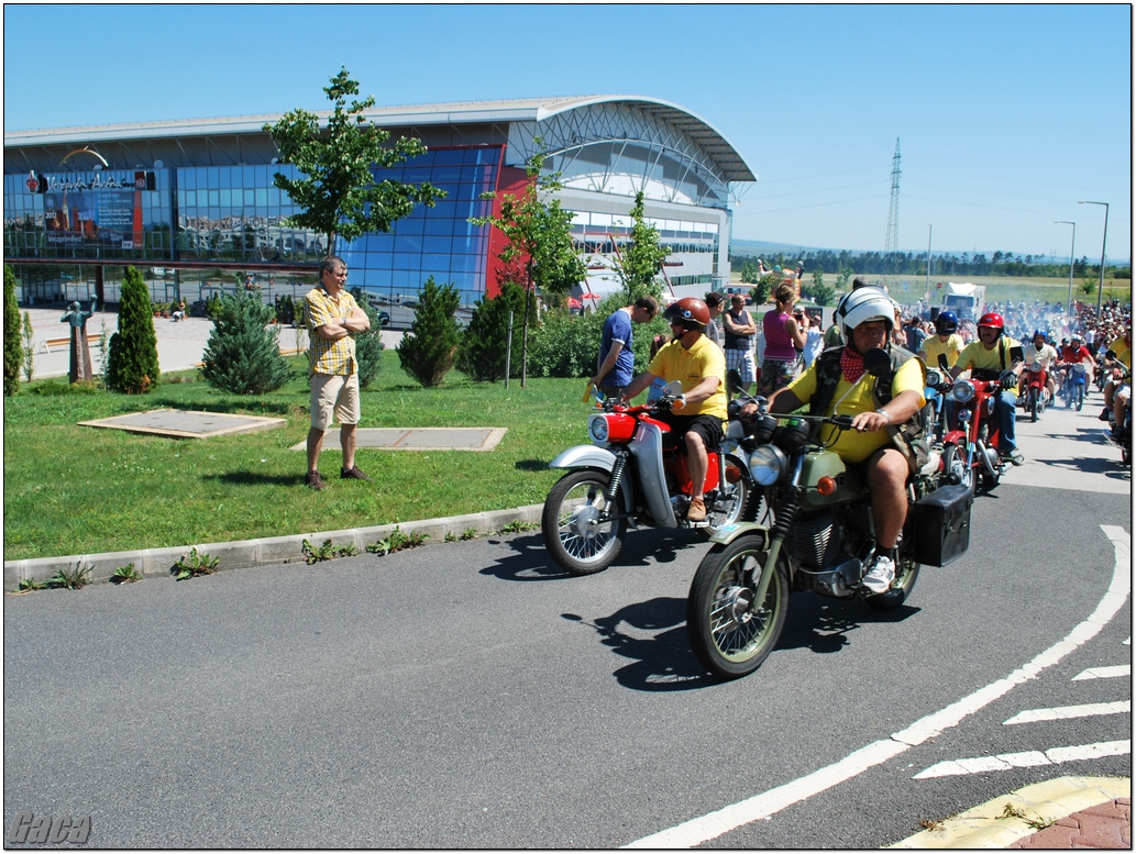 veteranmotortalalkozoveszpremelsogaca201200054