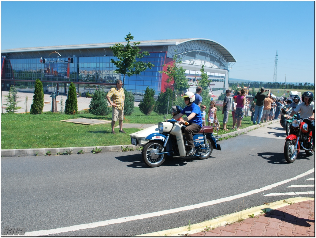 veteranmotortalalkozoveszpremelsogaca201200066