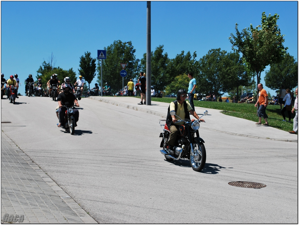 veteranmotortalalkozoveszpremelsogaca201200127