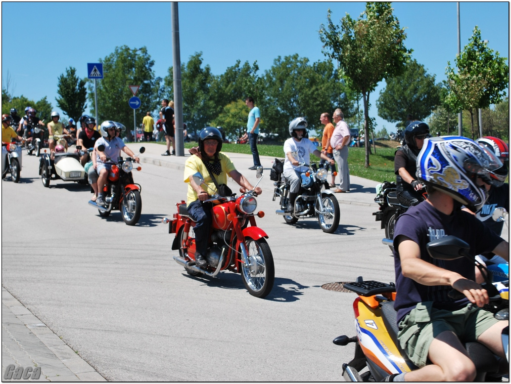 veteranmotortalalkozoveszpremelsogaca201200131