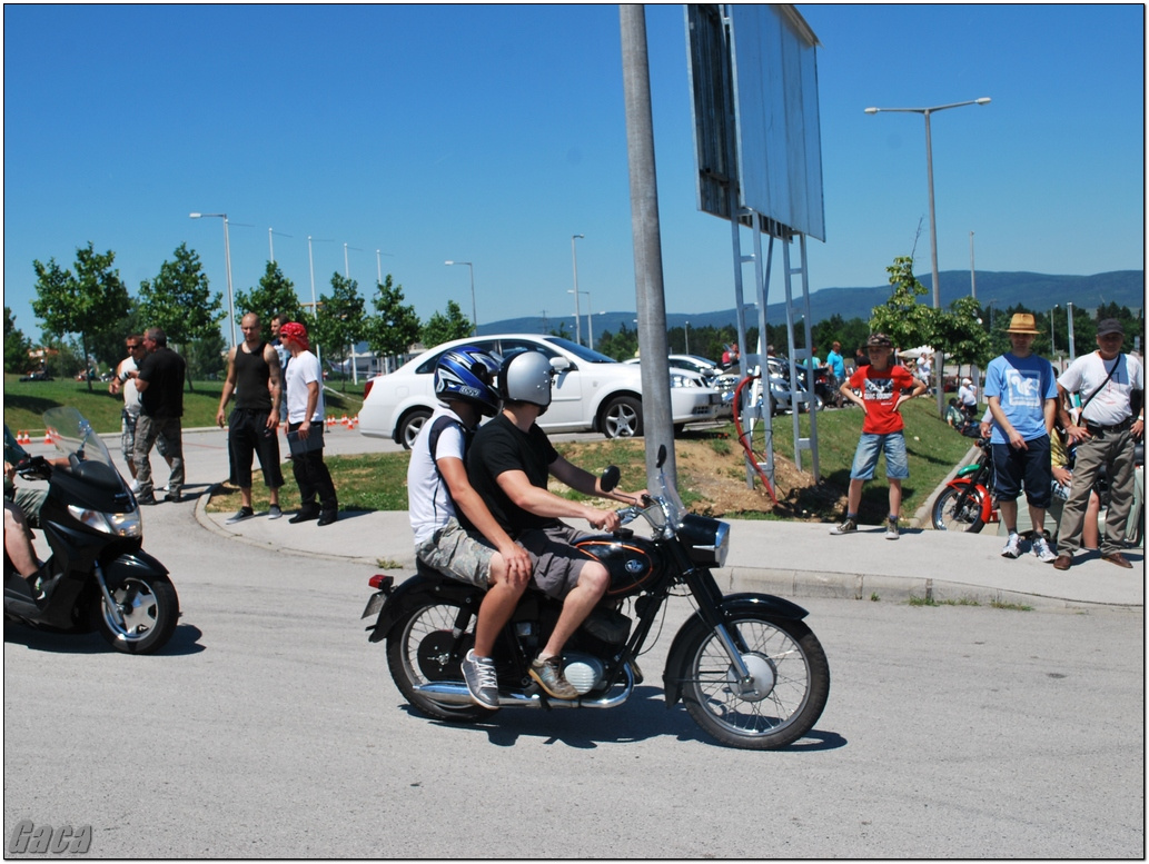 veteranmotortalalkozoveszpremelsogaca201200144