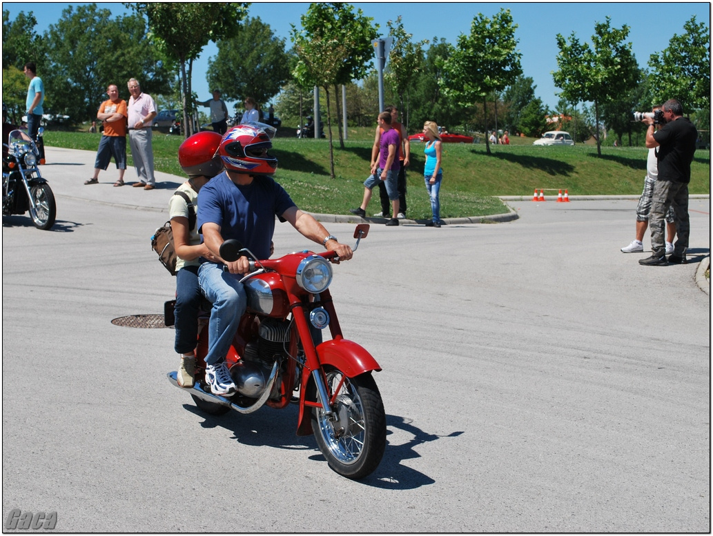 veteranmotortalalkozoveszpremelsogaca201200156