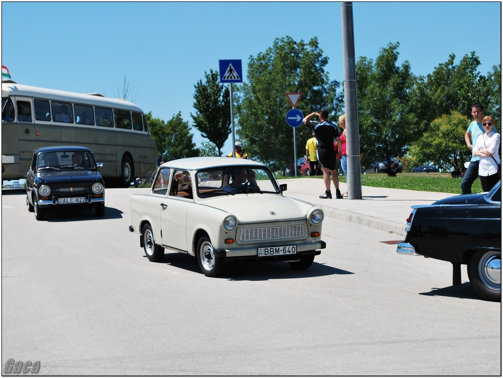 veteranmotortalalkozoveszpremelsogaca201200164