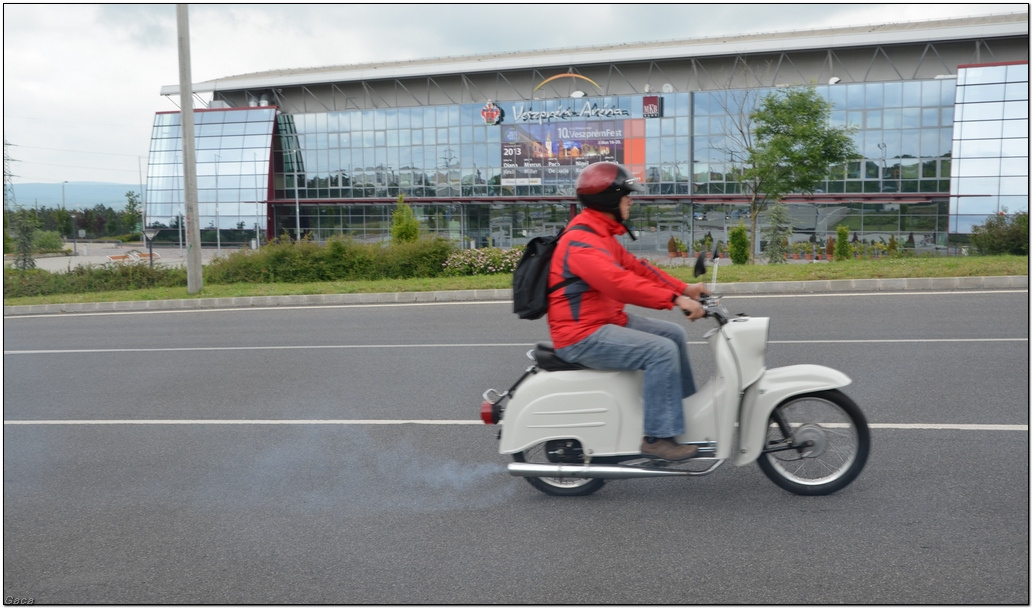 veszpremveteranmotortalakozogaca201300115