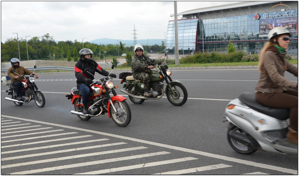 veszpremveteranmotortalakozogaca201300129