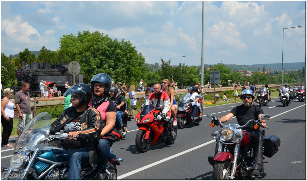 harleydavidsonopenroadfelvonulasmotorgaca201300133