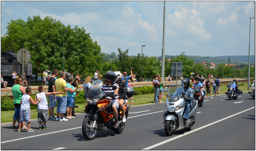 harleydavidsonopenroadfelvonulasmotorgaca201300144