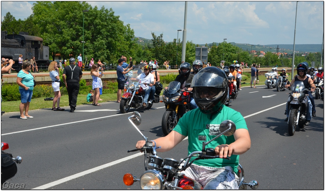 harleydavidsonopenroadfelvonulasmotorgaca201300196