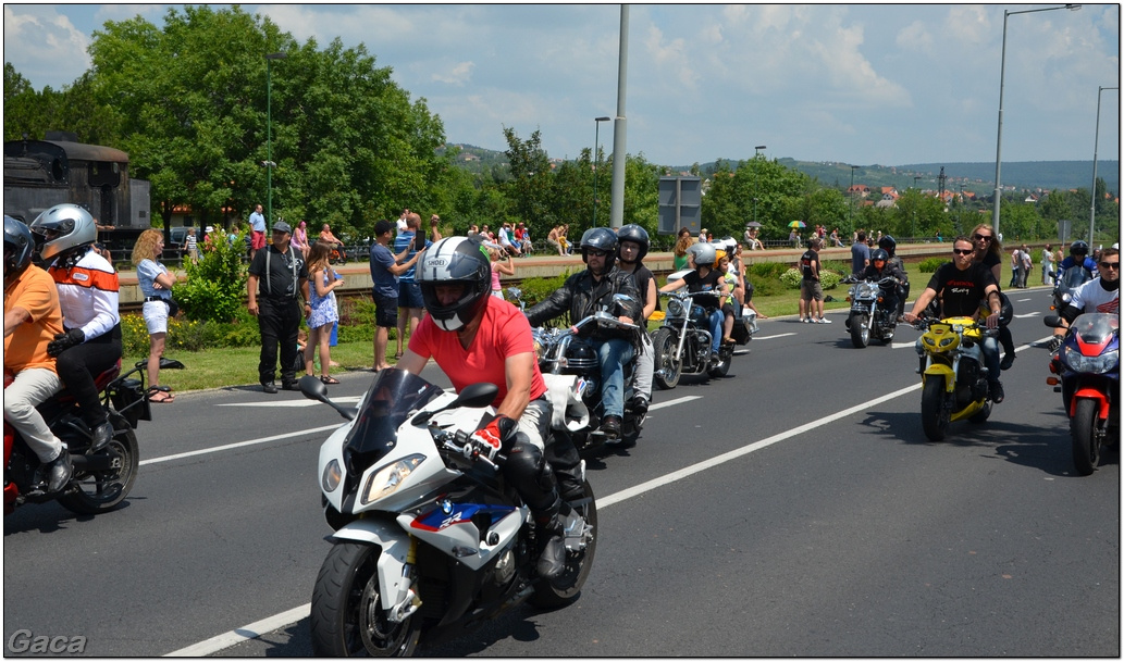 harleydavidsonopenroadfelvonulasmotorgaca201300198