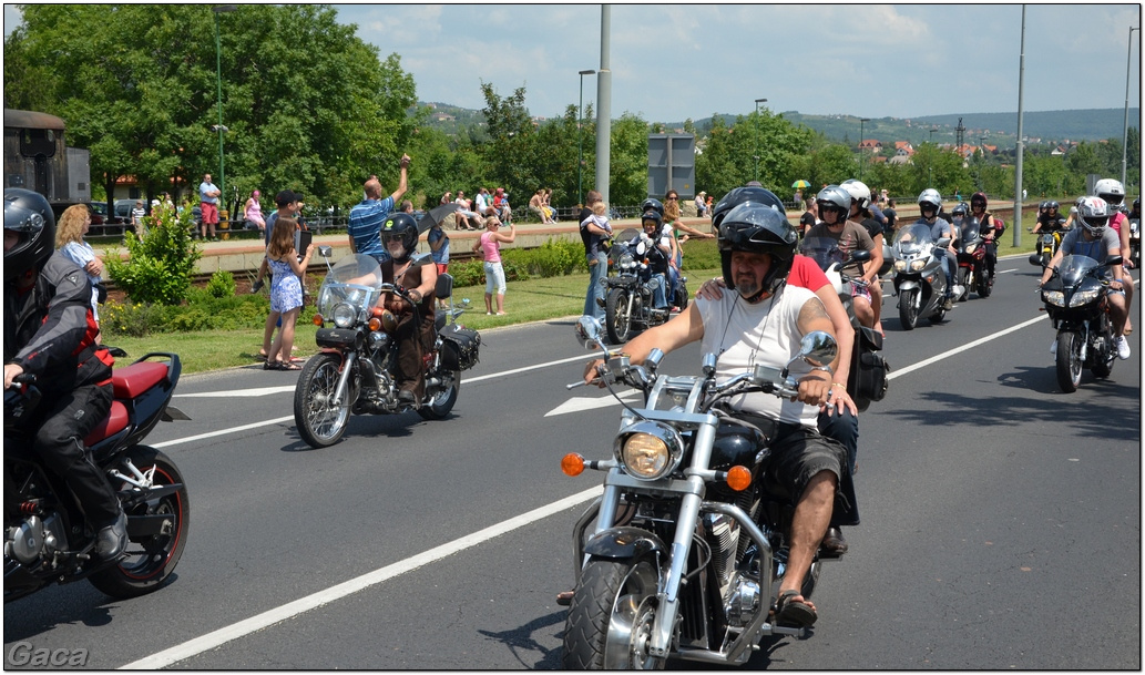 harleydavidsonopenroadfelvonulasmotorgaca201300240