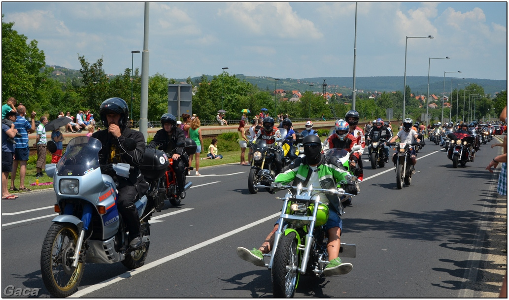 harleydavidsonopenroadfelvonulasmotorgaca201300321