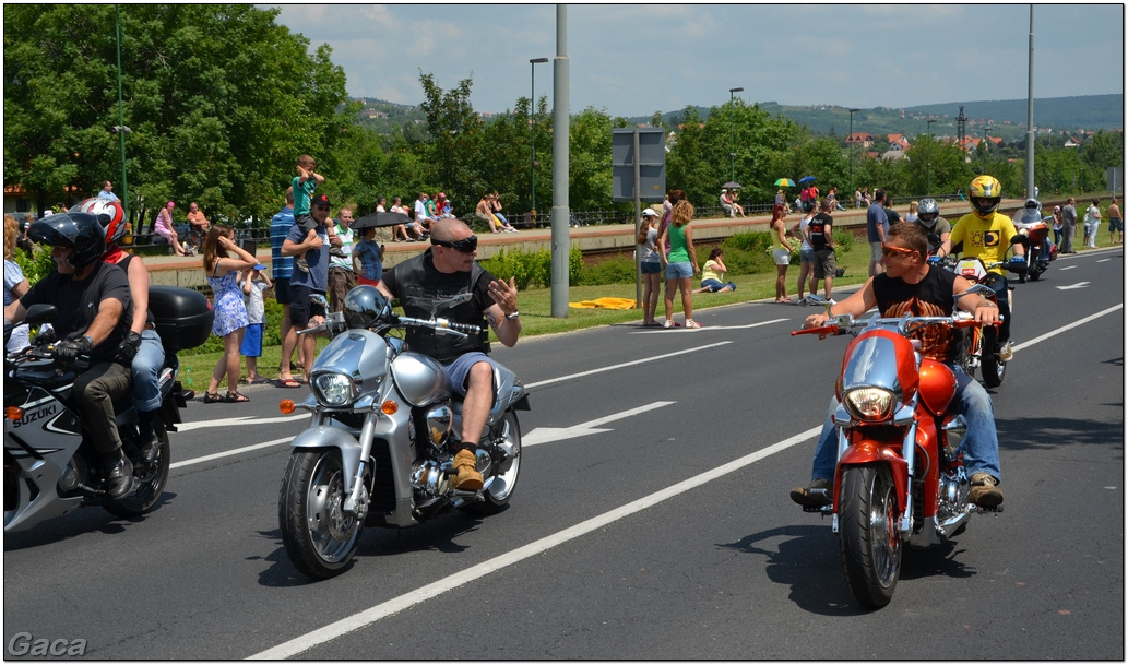 harleydavidsonopenroadfelvonulasmotorgaca201300341