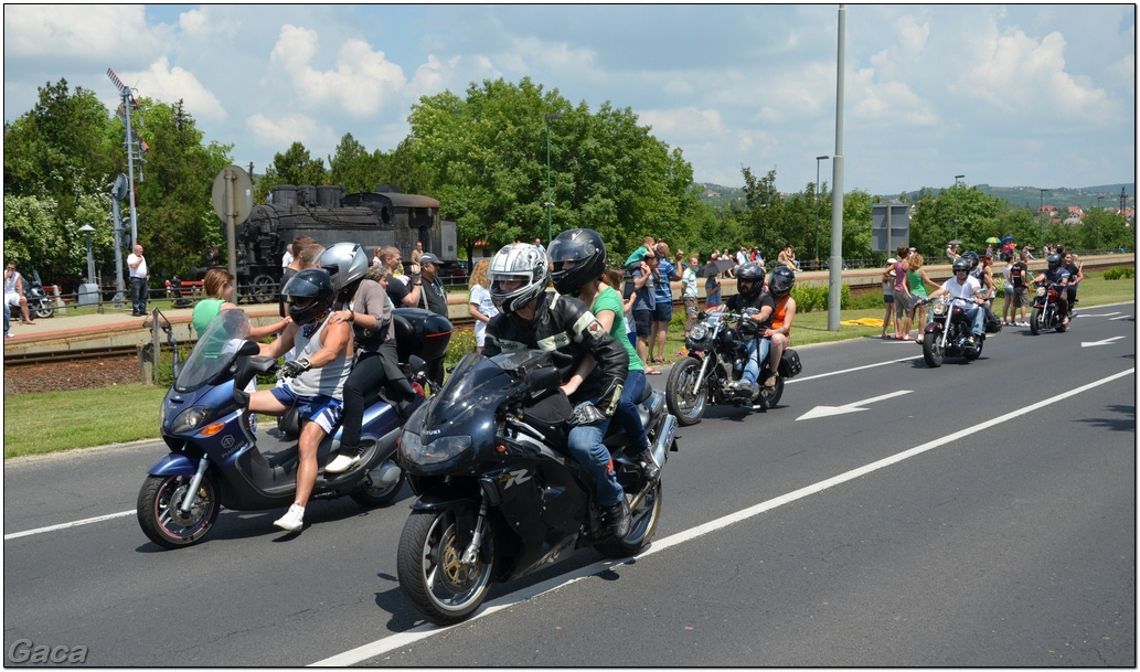 harleydavidsonopenroadfelvonulasmotorgaca201300368